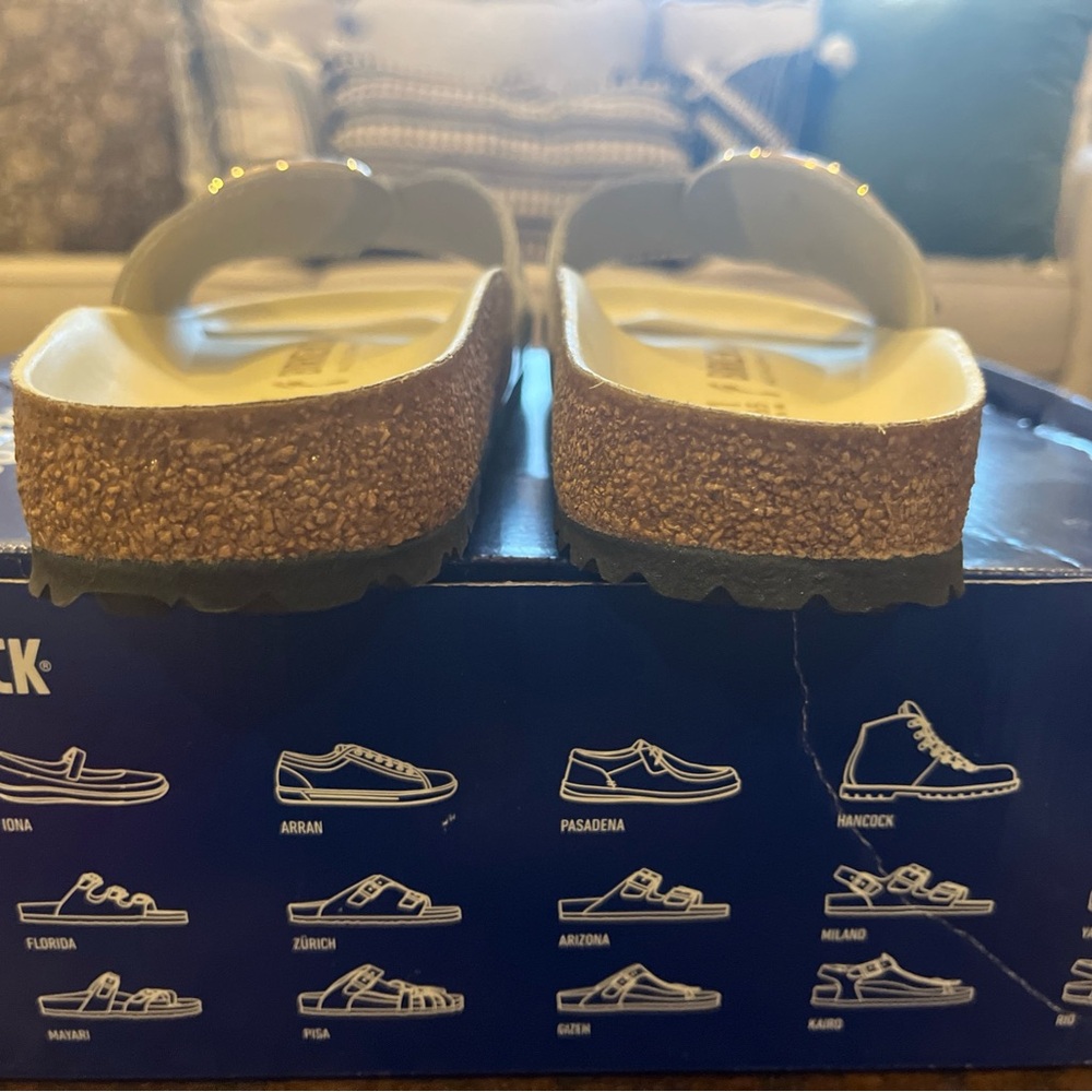 Birkenstock Cream Slide Sandals with Gold Buckle - Picture 7 of 9